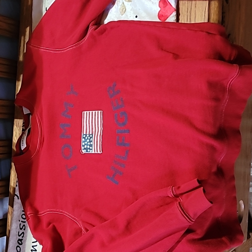 Tommy Hilfiger sweater
